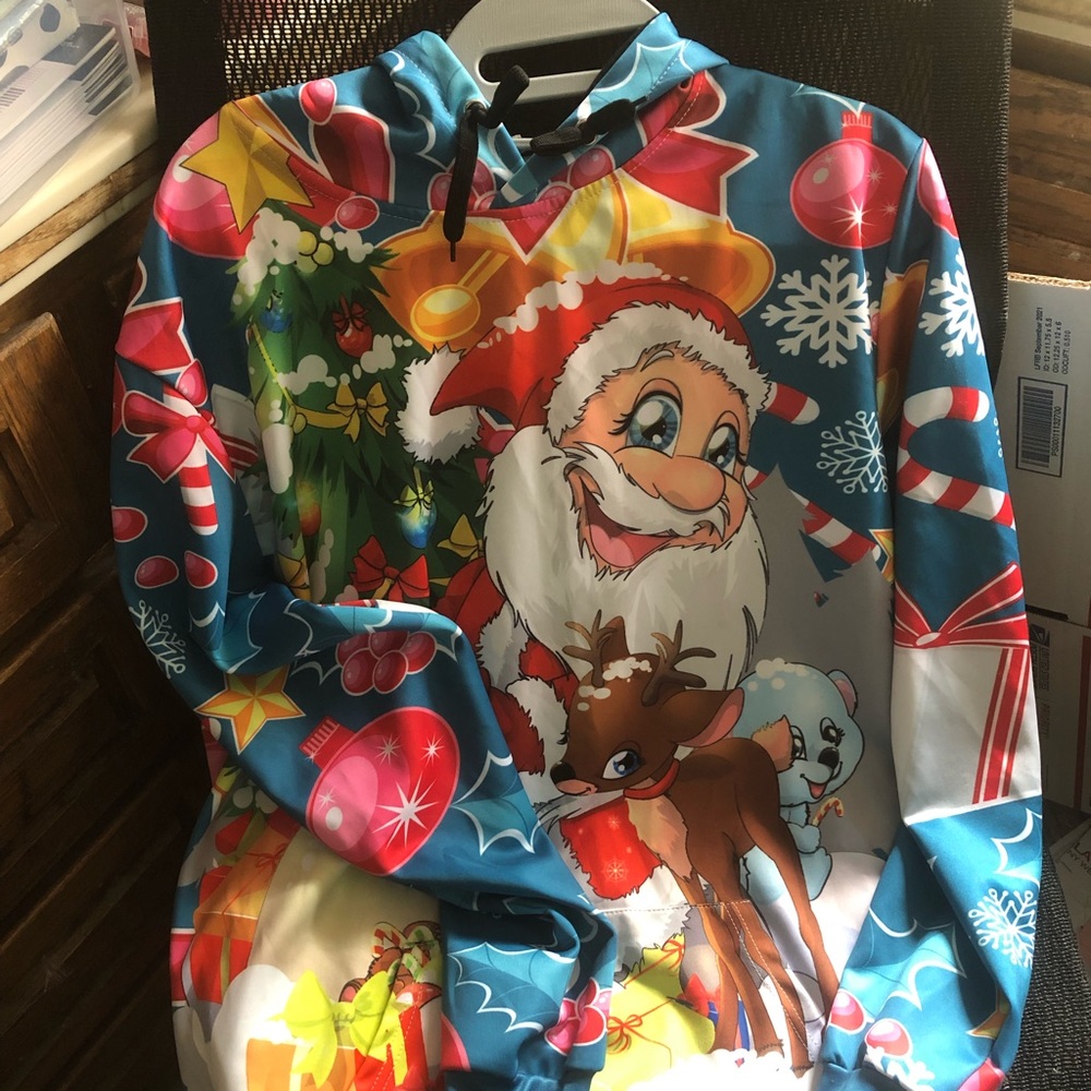 🎄John Hancock Christmas Crazy Hooded Sweatshirt-549 $25 or $20 w/offer